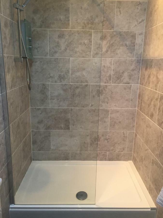 Hampreston Stapehill Lodge B&B מראה חיצוני תמונה